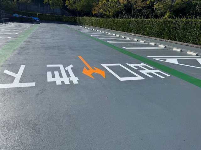 MU-IE工法で施工された駐車場